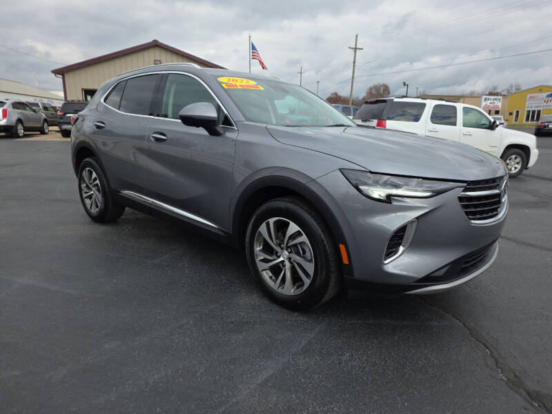 2022 Buick Envision Essence's photo