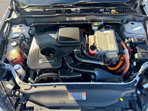 2018 Ford Fusion Hybrid SE