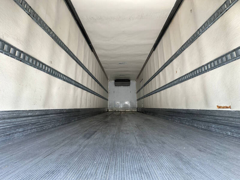 2018 Freightliner M2 106