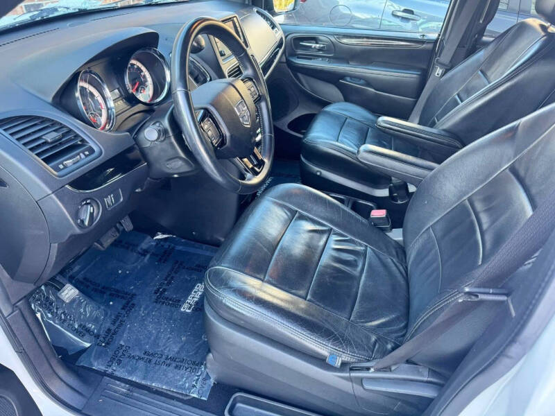 2017 Dodge Grand Caravan SE