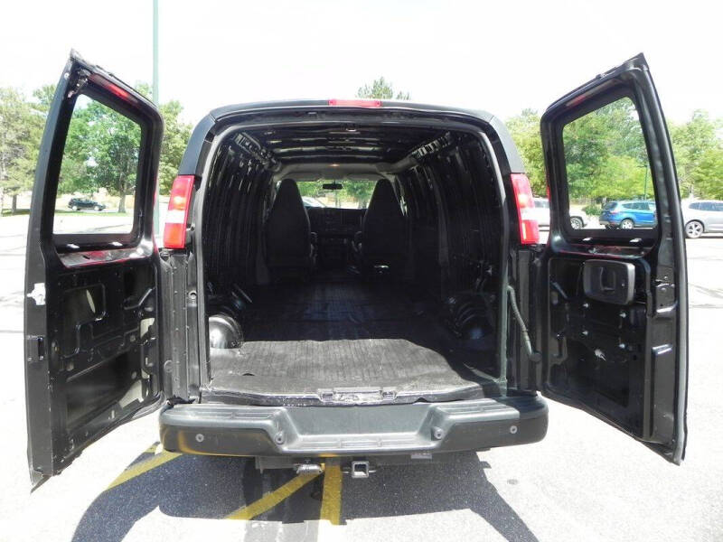 2020 Chevrolet Express 3500