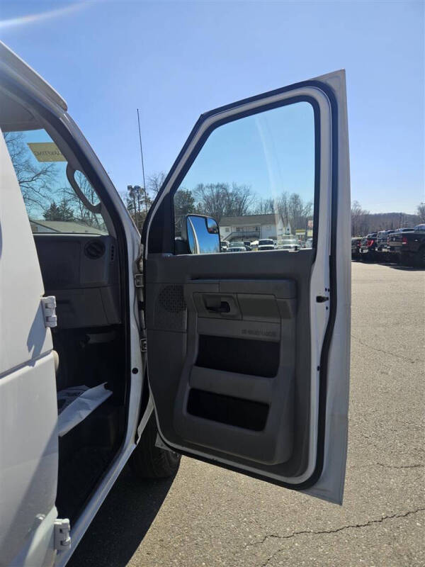 2012 Ford E-Series E-250