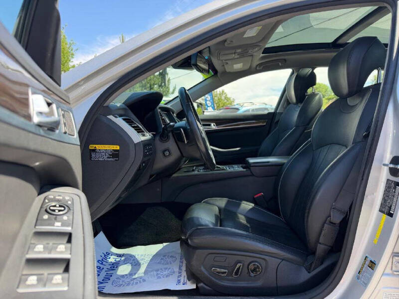 2016 Hyundai Genesis