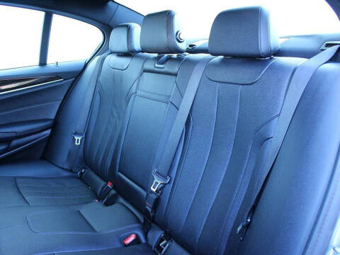 2022 BMW 5 Series 530i