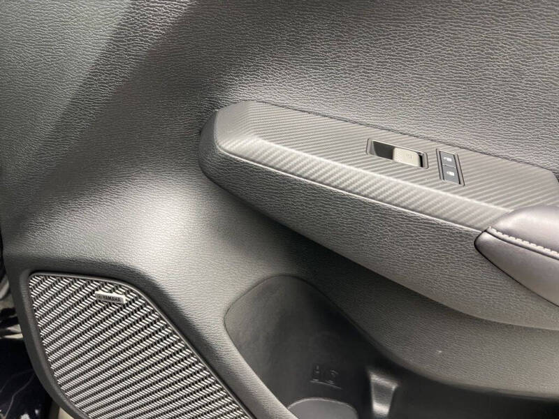 2025 Mitsubishi Outlander ES