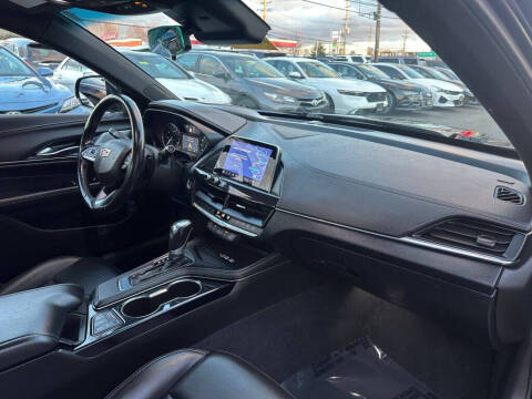 2023 Cadillac CT4 Luxury