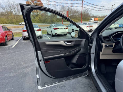 2022 Ford Escape Hybrid SEL