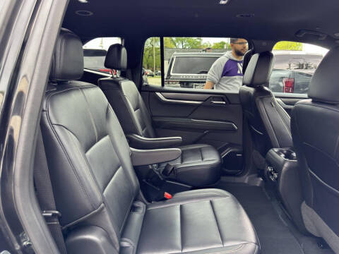 2024 GMC Acadia Elevation