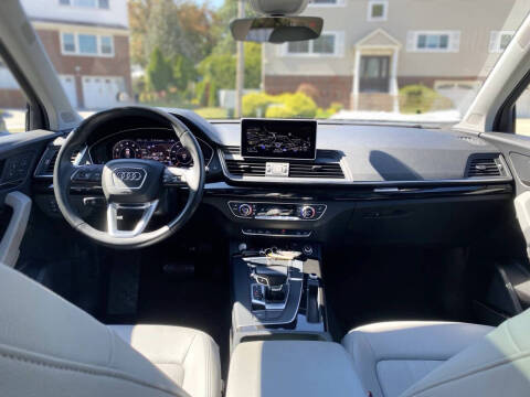 2018 Audi Q5 2.0T quattro Premium Plus