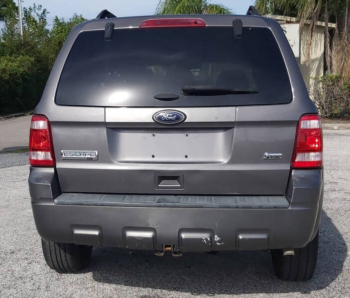 2011 Ford Escape XLT