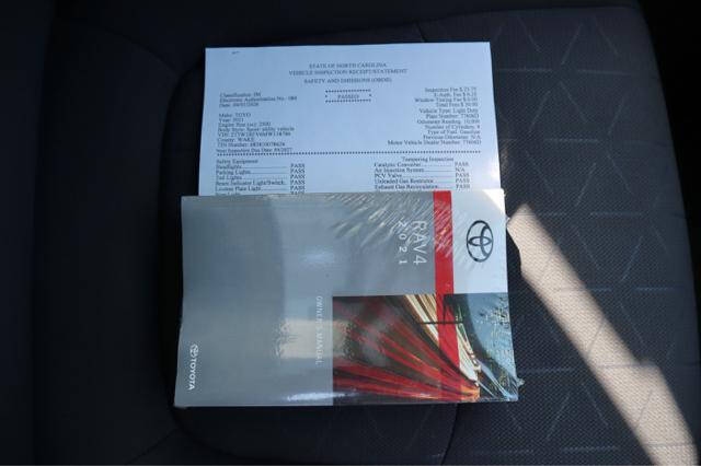 2021 Toyota RAV4 XLE