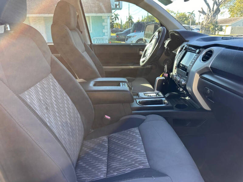 2018 Toyota Tundra SR5