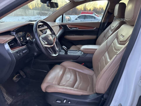 2017 Cadillac XT5 Platinum