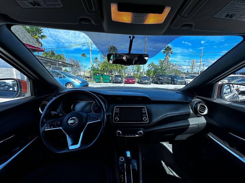 2018 Nissan Kicks SR