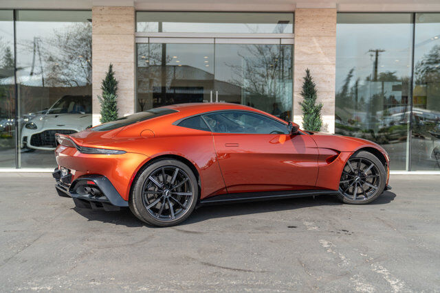2020 Aston Martin Vantage 36