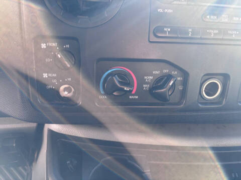 2012 Ford E-Series E-350 SD XLT