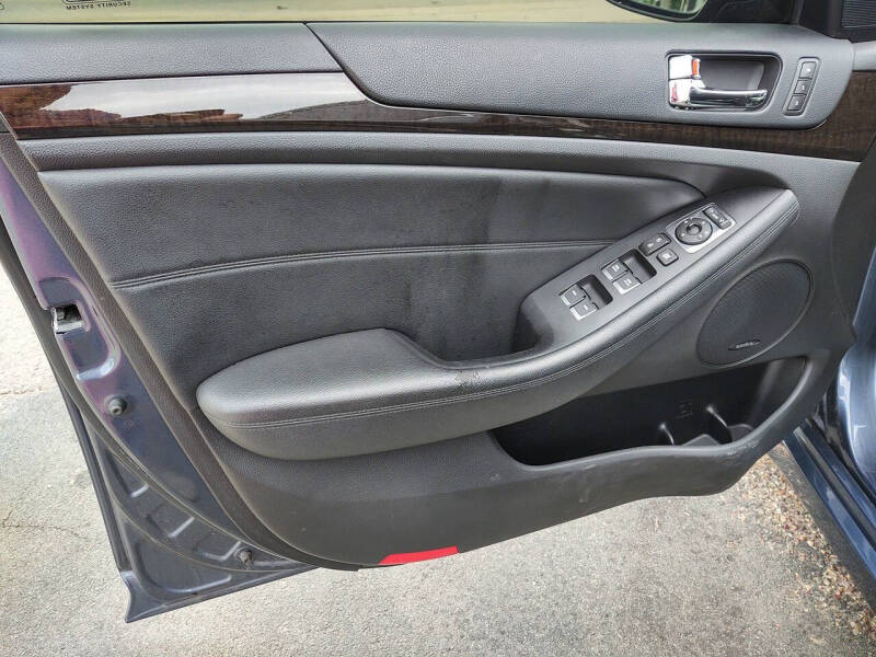 2014 Kia Cadenza Premium