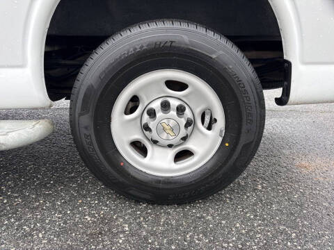 2024 Chevrolet Express 2500