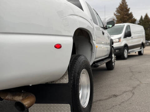 2002 Chevrolet Silverado 3500 LS