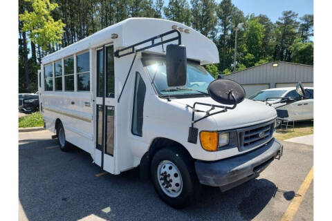 2006 Ford E-Series for sale at Econo Auto Sales Inc in Raleigh NC