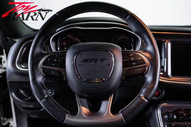 2015 Dodge Challenger SRT Hellcat