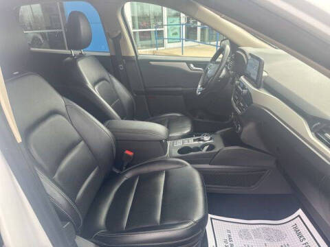 2020 Ford Escape SEL