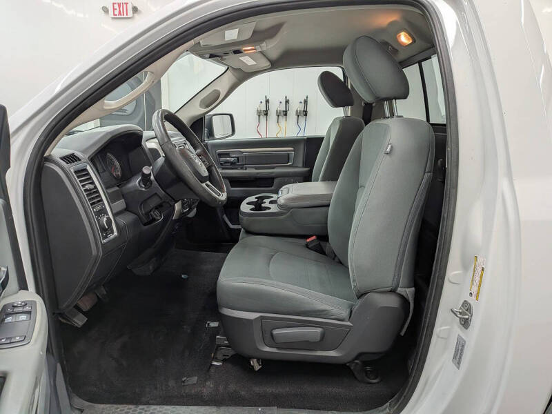 2016 RAM 1500 SLT