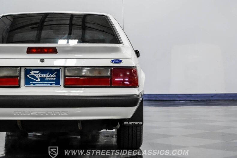 1990 Ford Mustang LX 5.0