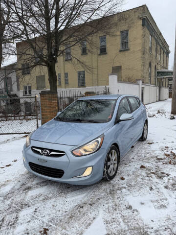 2013 Hyundai Accent SE