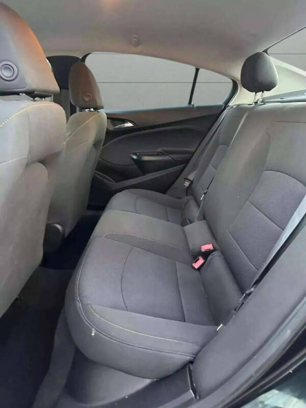 2017 Chevrolet Cruze LS Auto