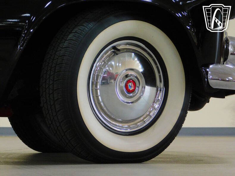 1956 Ford Thunderbird