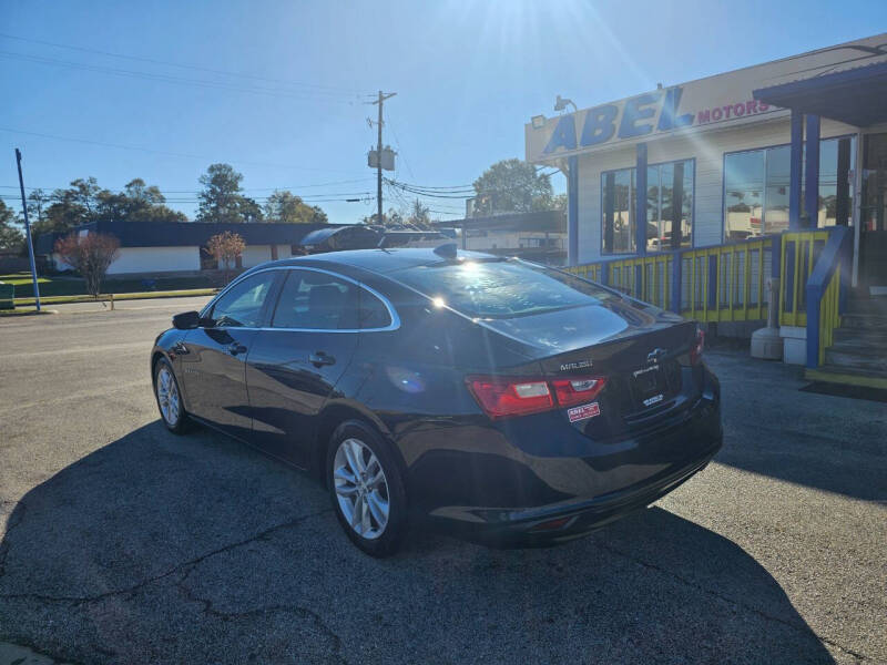 2016 Chevrolet Malibu null photo 11