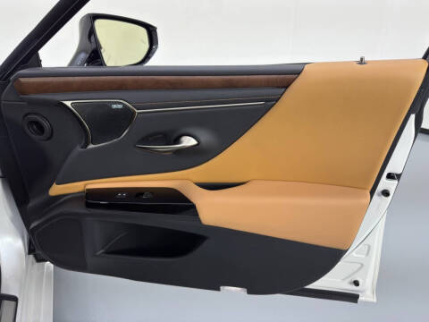 2024 Lexus ES 350 Ultra Luxury