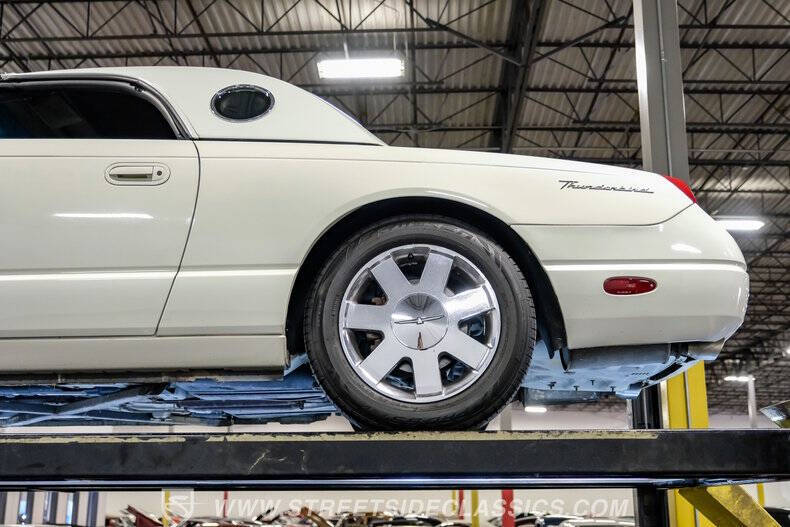 2002 Ford Thunderbird Deluxe