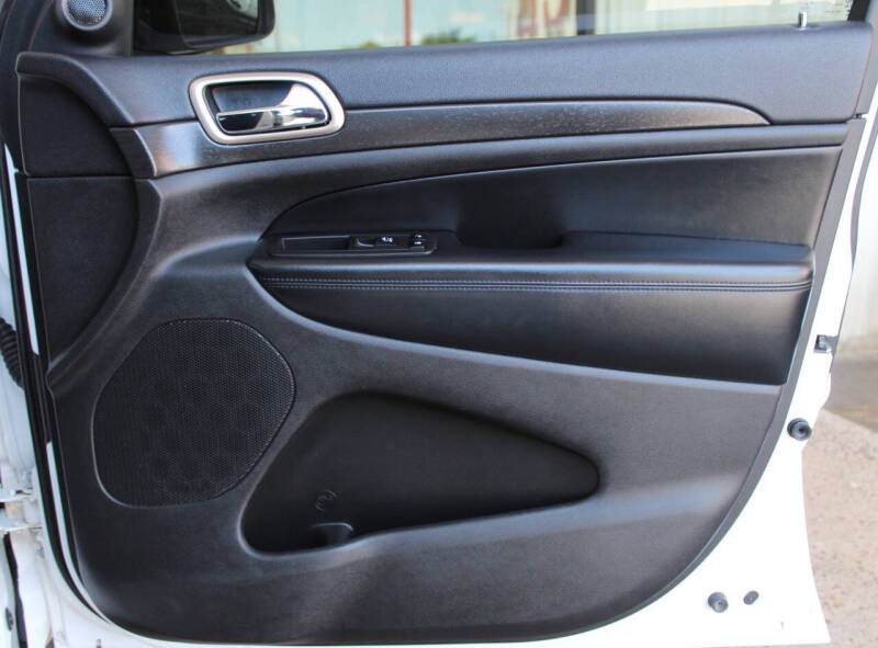 2017 Jeep Grand Cherokee Laredo