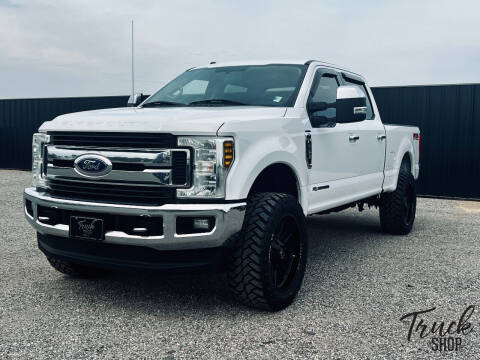 2018 Ford F-250 Super Duty for sale at The Truck Shop in Okemah OK