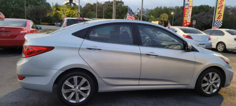 2012 Hyundai Accent GLS