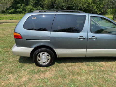 1999 Toyota Sienna