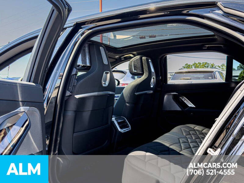 2023 BMW 7 Series 740i