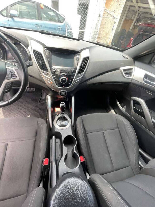 2017 Hyundai Veloster Value Edition