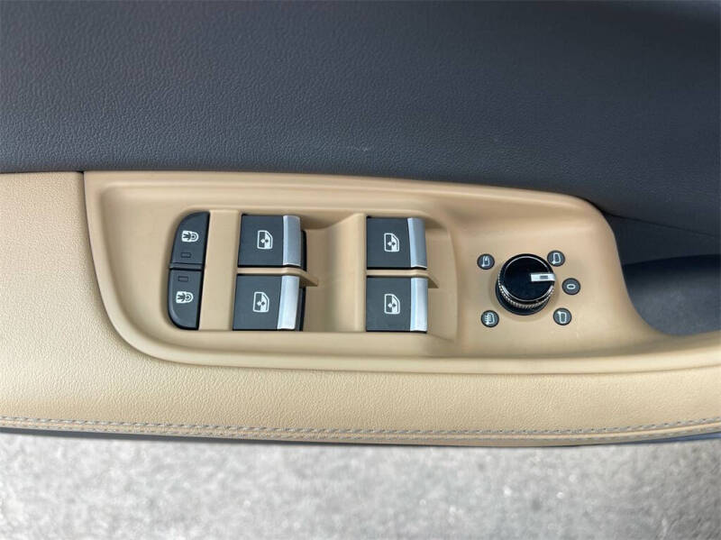 2024 Audi Q8 quattro Prestige 55 TFSI