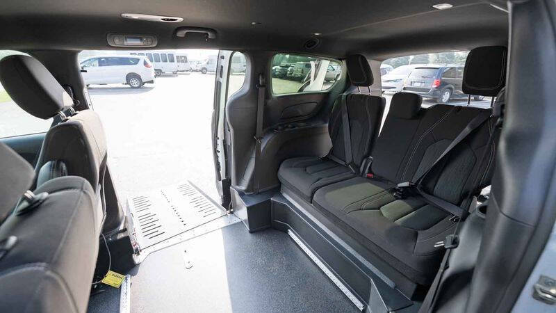 2023 Chrysler Pacifica Touring