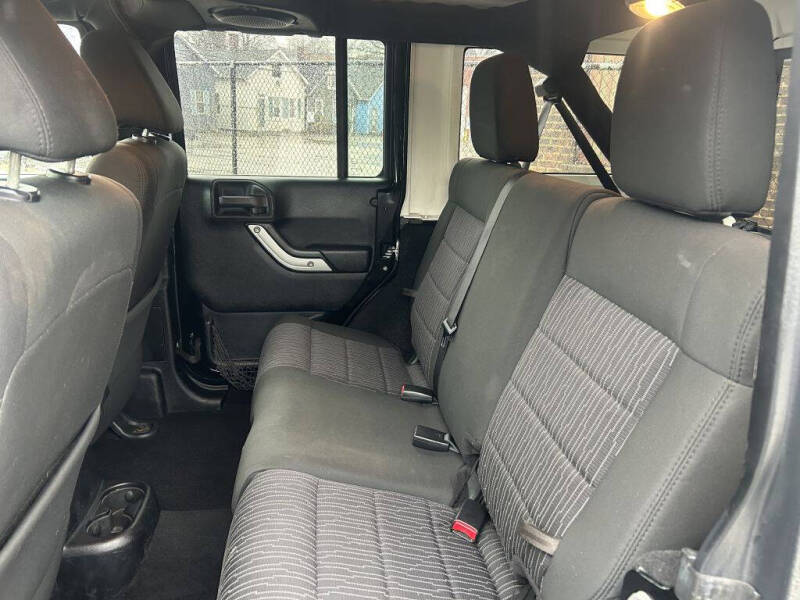 2012 Jeep Wrangler Unlimited Sahara