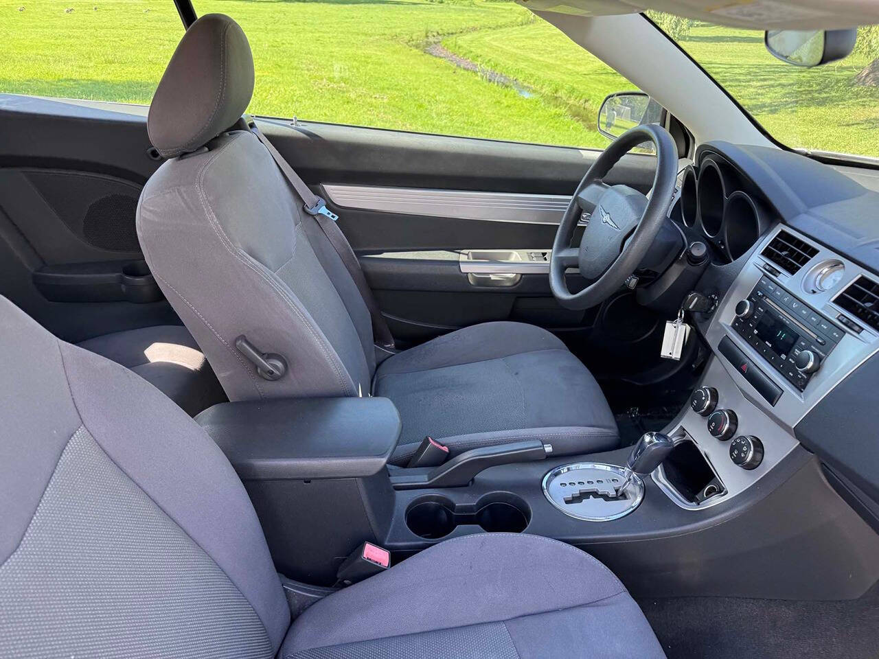 2009 Chrysler Sebring 16