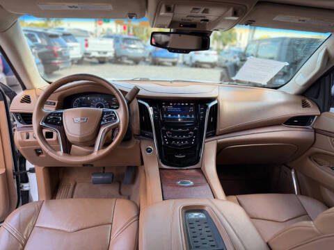 2016 Cadillac Escalade ESV Platinum