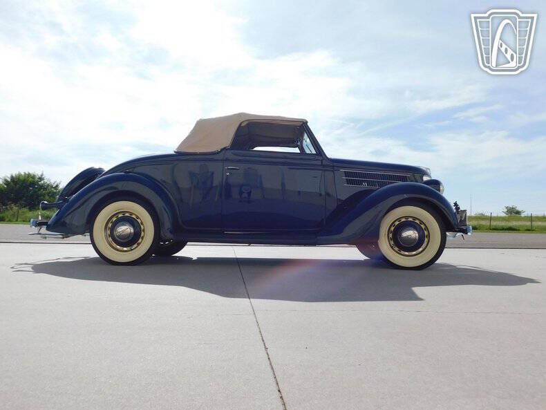 1936 Ford Cabriolet