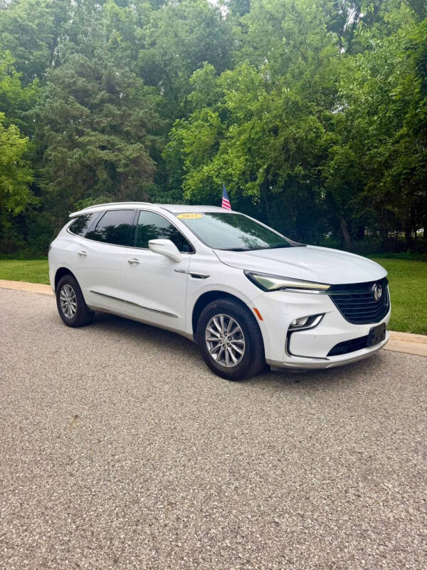 2023 Buick Enclave Essence