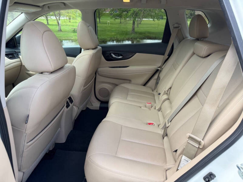 2017 Nissan Rogue SL