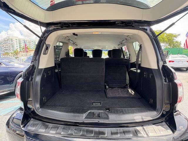 2017 Nissan Armada SV