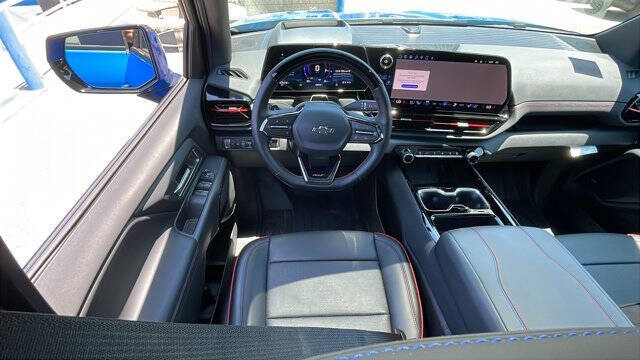 2025 Chevrolet Silverado EV RST